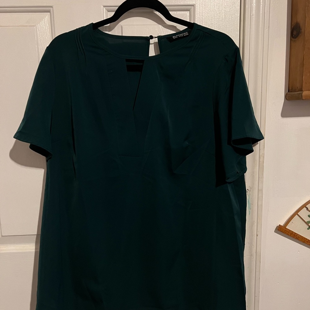 BloomChic Short Sleeve Green Blouse